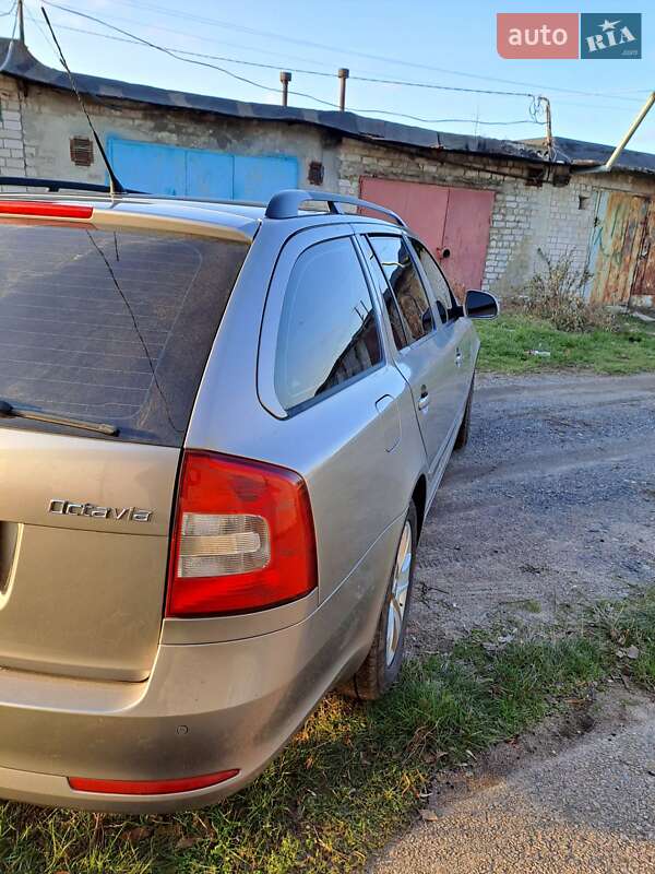 Универсал Skoda Octavia 2009 в Днепре