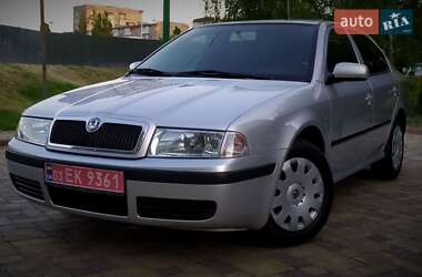 Лифтбек Skoda Octavia 2009 в 