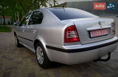 Лифтбек Skoda Octavia 2009 в 