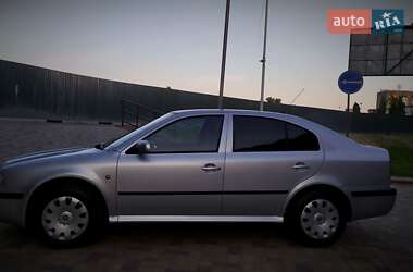 Лифтбек Skoda Octavia 2009 в 