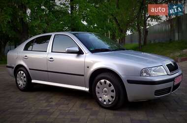 Лифтбек Skoda Octavia 2009 в 