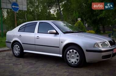 Лифтбек Skoda Octavia 2009 в 