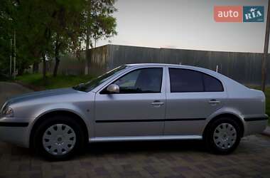 Лифтбек Skoda Octavia 2009 в 