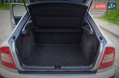Лифтбек Skoda Octavia 2009 в 