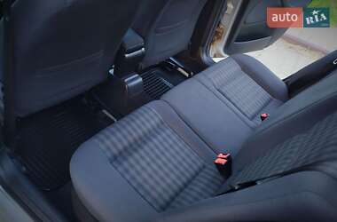 Лифтбек Skoda Octavia 2009 в 