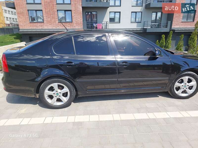 Ліфтбек Skoda Octavia 2011 в Ужгороді