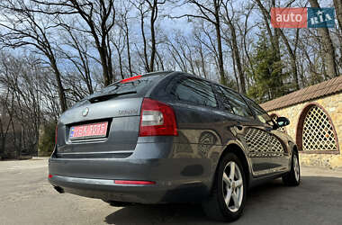 Универсал Skoda Octavia 2010 в 