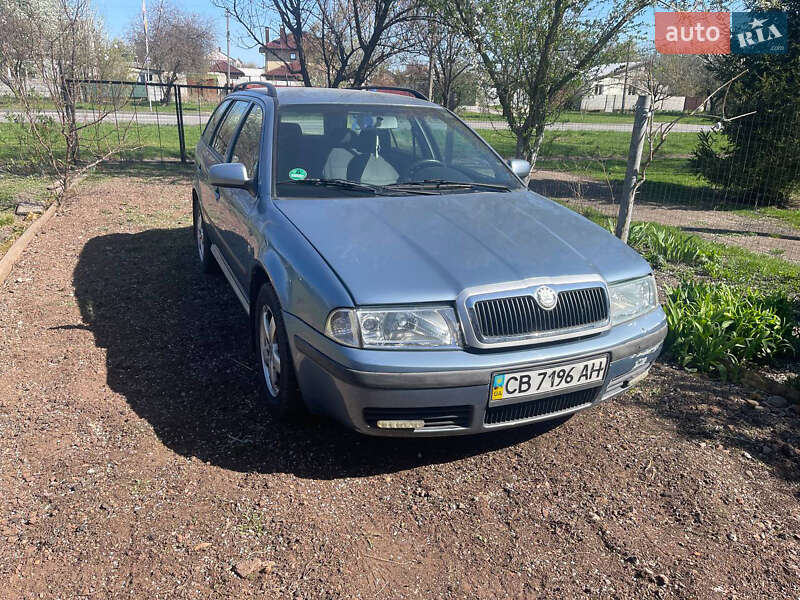 Универсал Skoda Octavia 2002 в Чернигове