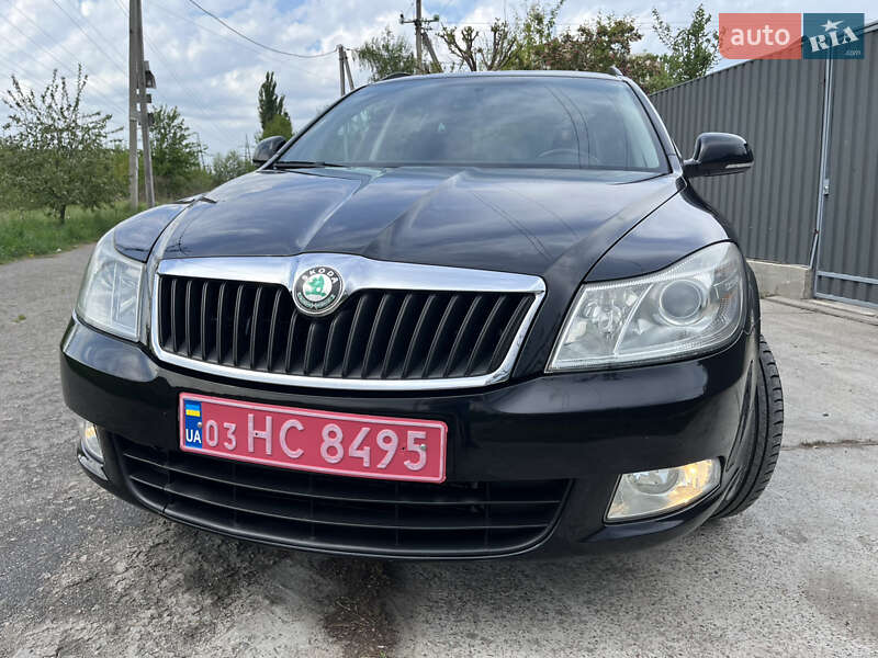 Универсал Skoda Octavia 2010 в 