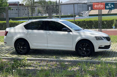 Лифтбек Skoda Octavia 2019 в 