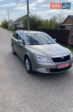 Універсал Skoda Octavia 2009 в Охтирці