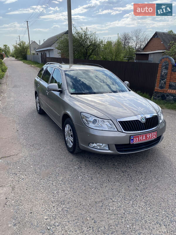 Универсал Skoda Octavia 2009 в 