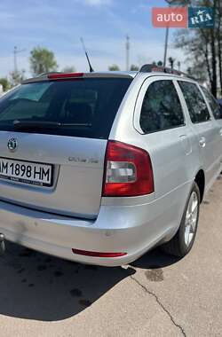 Універсал Skoda Octavia 2012 в 