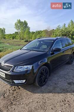 Универсал Skoda Octavia 2015 в Черкассах