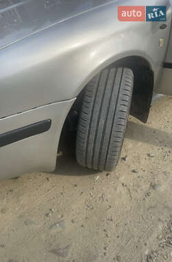 Лифтбек Skoda Octavia 2003 в 