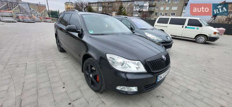 Універсал Skoda Octavia 2010 в Дубні