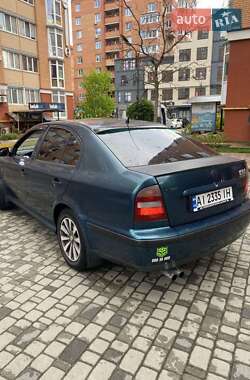 Ліфтбек Skoda Octavia 1998 в 