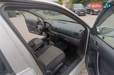 Ліфтбек Skoda Octavia 2001 в 