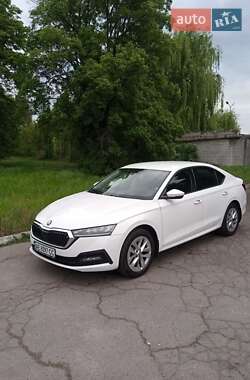 Ліфтбек Skoda Octavia 2023 в Кам'янському