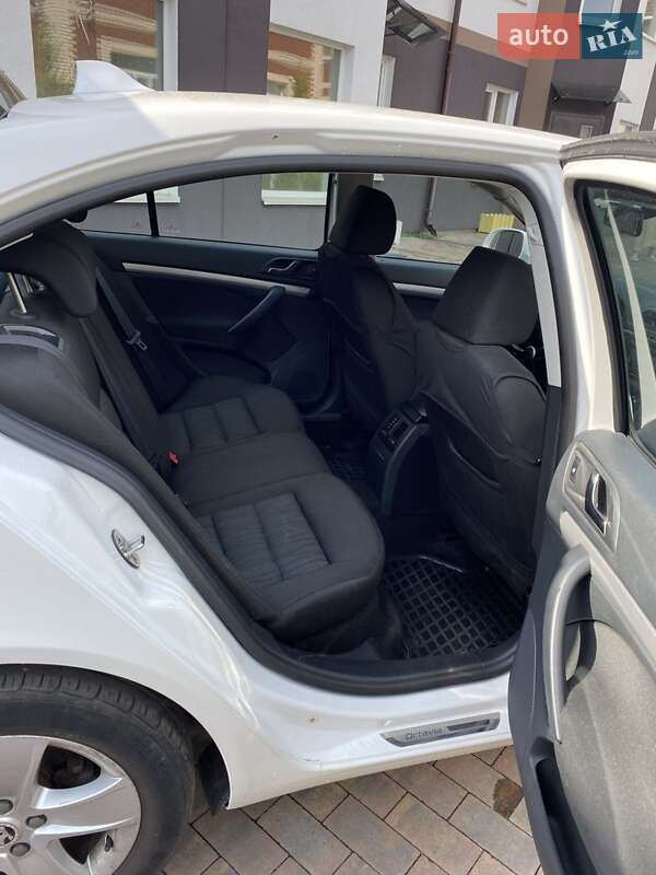 Ліфтбек Skoda Octavia 2011 в Києві