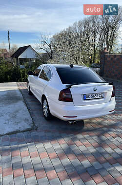 Лифтбек Skoda Octavia 2009 в 