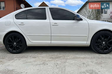 Лифтбек Skoda Octavia 2009 в 
