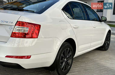 Ліфтбек Skoda Octavia 2016 в 