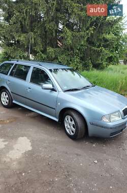 Универсал Skoda Octavia 2002 в 