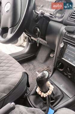 Ліфтбек Skoda Octavia 2004 в 