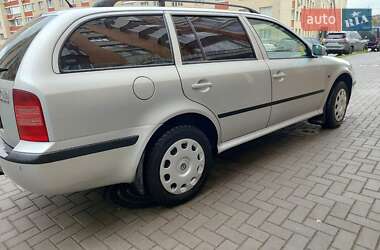 Универсал Skoda Octavia 2004 в 