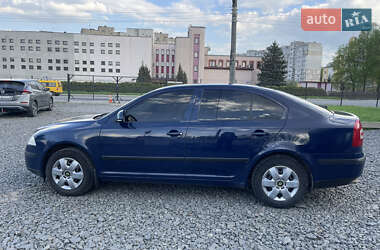 Лифтбек Skoda Octavia 2012 в 