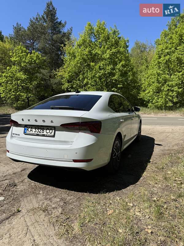 Лифтбек Skoda Octavia 2020 в Киеве