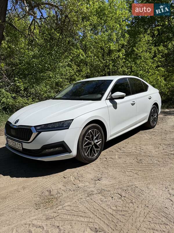 Лифтбек Skoda Octavia 2020 в Киеве