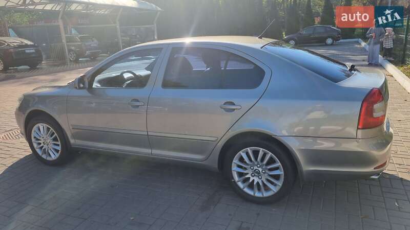 Лифтбек Skoda Octavia 2010 в 