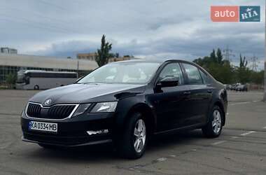 Ліфтбек Skoda Octavia 2019 в 