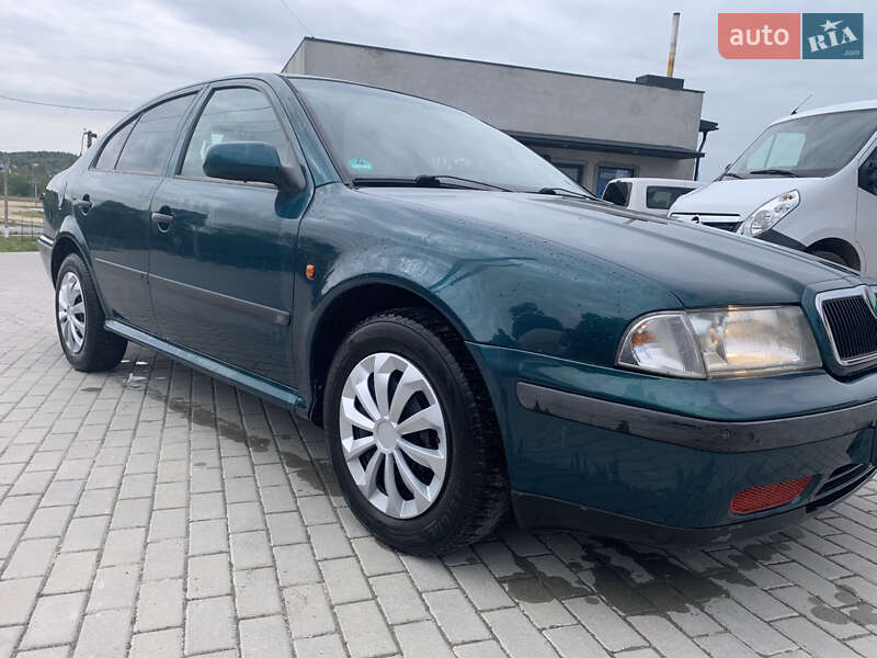 Ліфтбек Skoda Octavia 1999 в Вишнівці