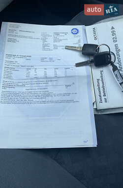 Лифтбек Skoda Octavia 1999 в 