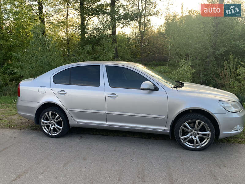 Ліфтбек Skoda Octavia 2011 в Львові