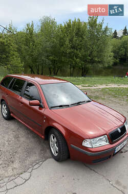 Универсал Skoda Octavia 2001 в 