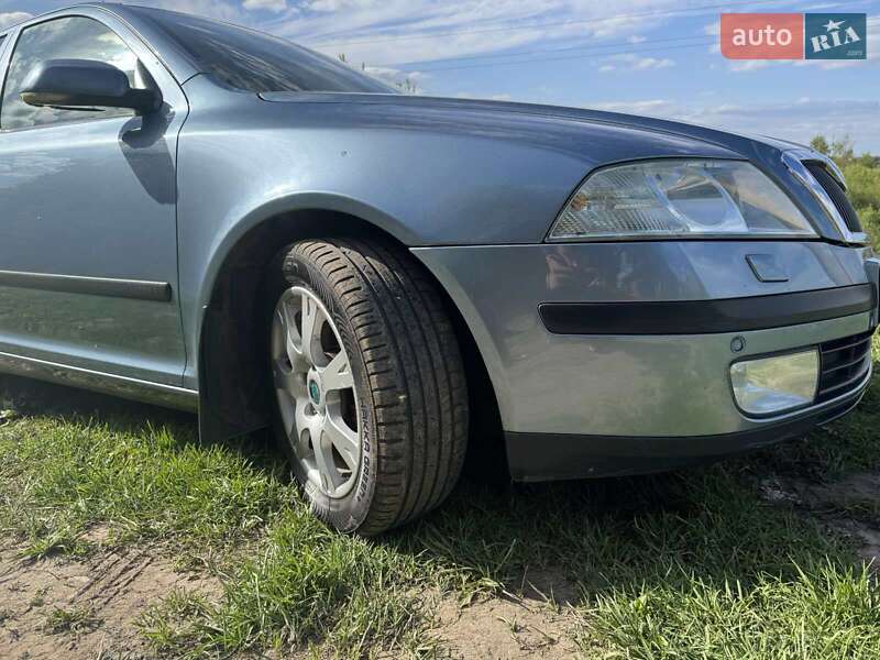 Лифтбек Skoda Octavia 2007 в Ровно