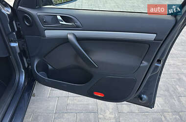Ліфтбек Skoda Octavia 2009 в 
