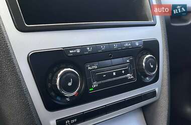 Лифтбек Skoda Octavia 2010 в 