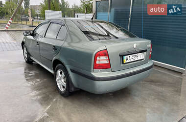 Лифтбек Skoda Octavia 2003 в Николаеве