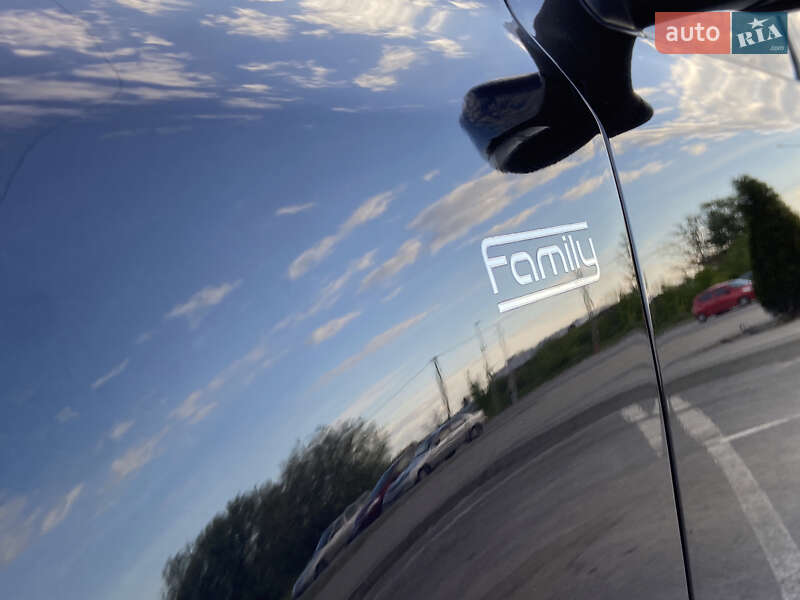 Универсал Skoda Octavia 2012 в Житомире