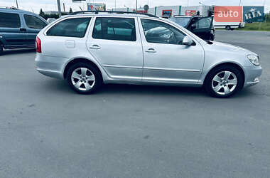 Универсал Skoda Octavia 2010 в 