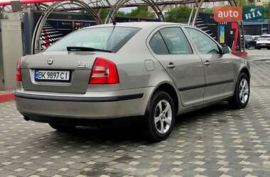 Ліфтбек Skoda Octavia 2007 в 