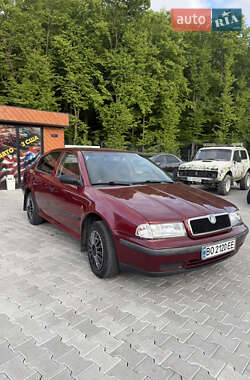 Лифтбек Skoda Octavia 1999 в 