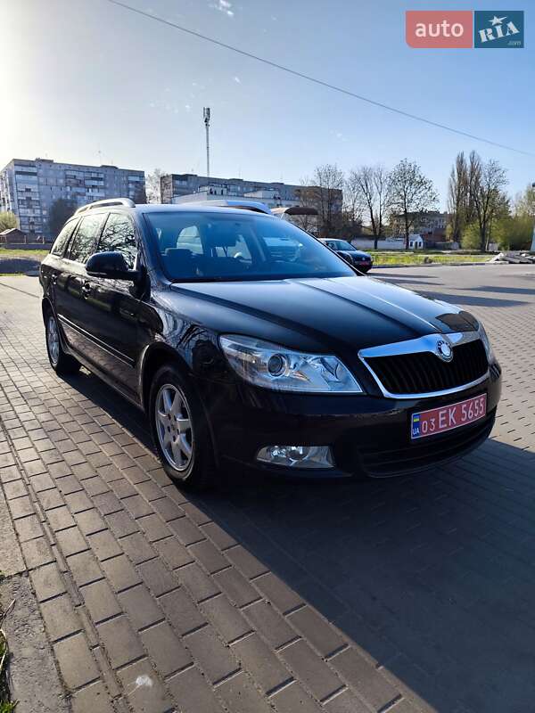 Универсал Skoda Octavia 2009 в 
