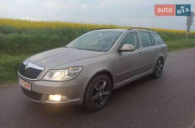 Універсал Skoda Octavia 2012 в Сосницях