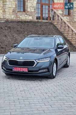 Универсал Skoda Octavia 2021 в Бережанах